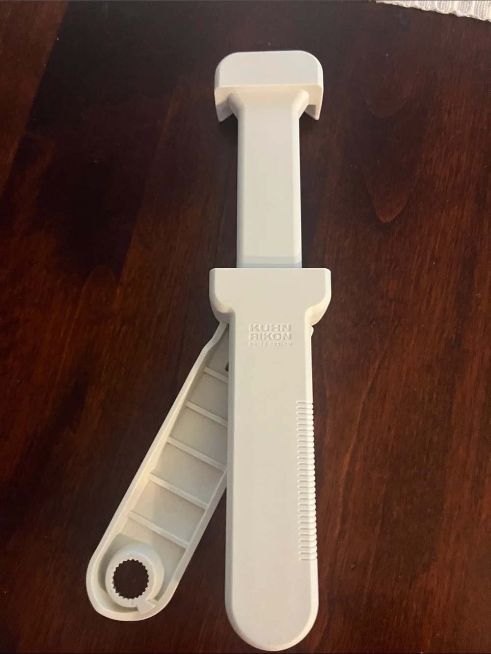 Kuhn Rikon White jar opener. New!!! Never used